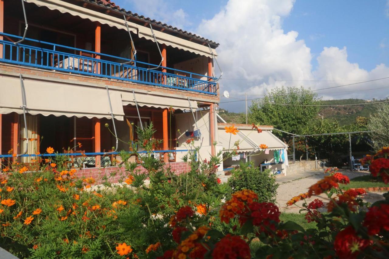 Guesthouse Rondo ฮีมาเรอ ภายนอก รูปภาพ