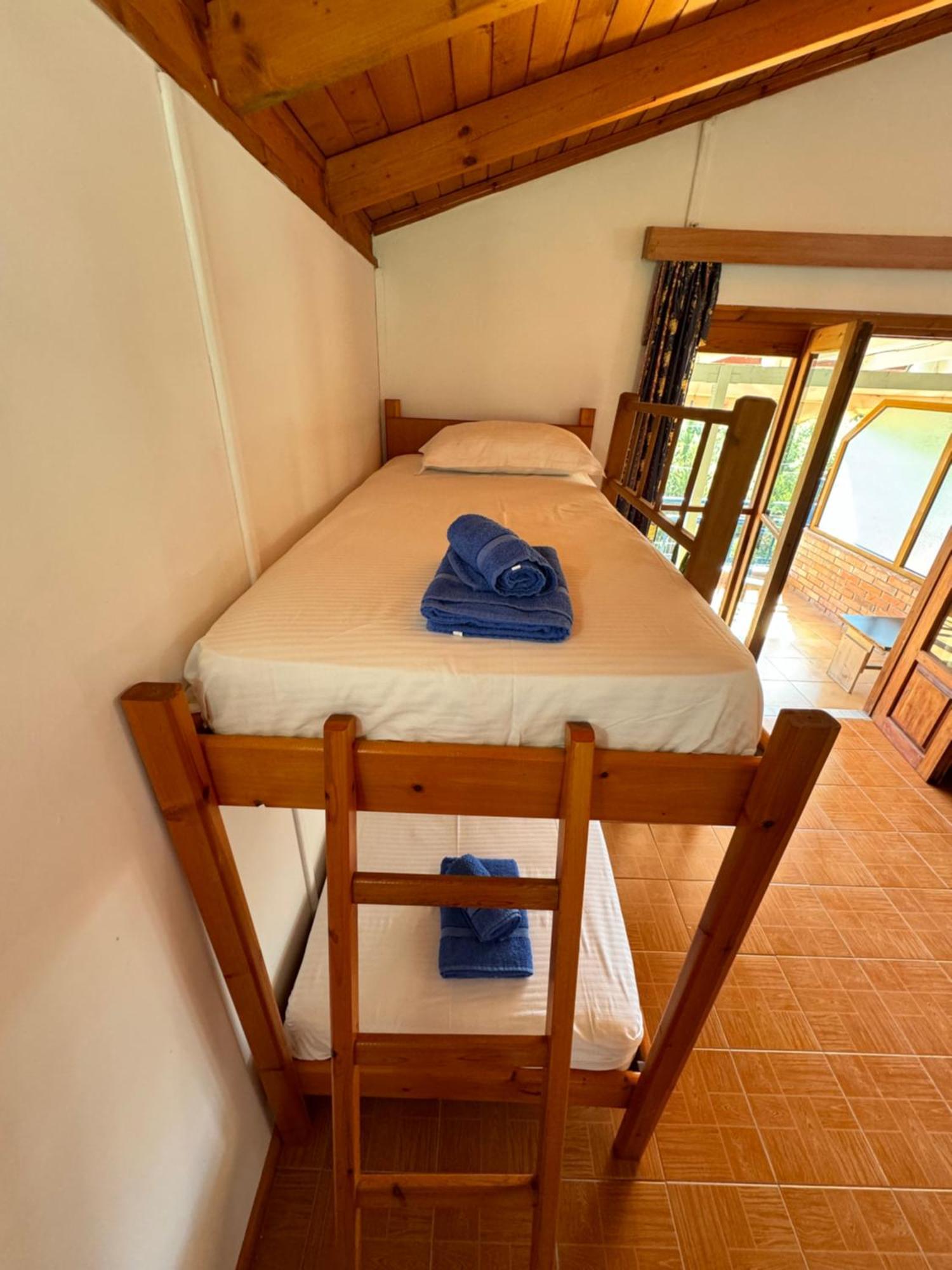 Guesthouse Rondo ฮีมาเรอ ภายนอก รูปภาพ