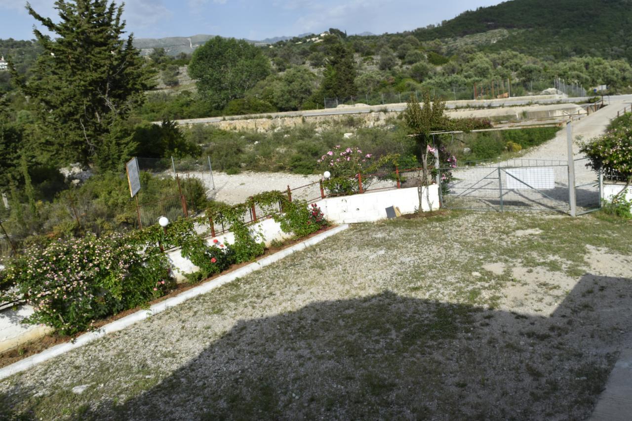 Guesthouse Rondo ฮีมาเรอ ภายนอก รูปภาพ